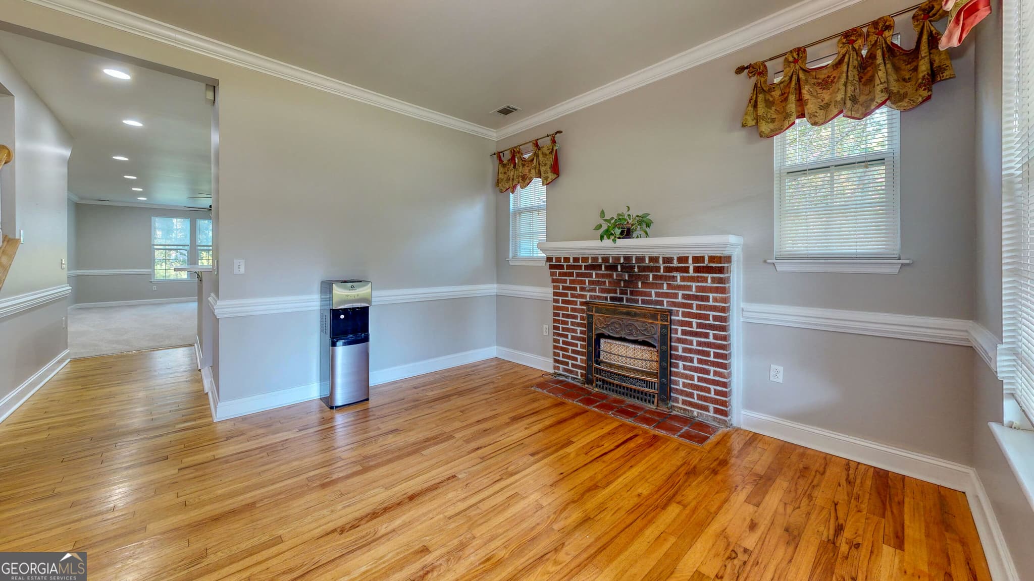 5 bedroom, 4 bathroom, 2,492 sq ft single family residence under contract at 2607 Governor Street, Garden City, GA 31408 — photo 9