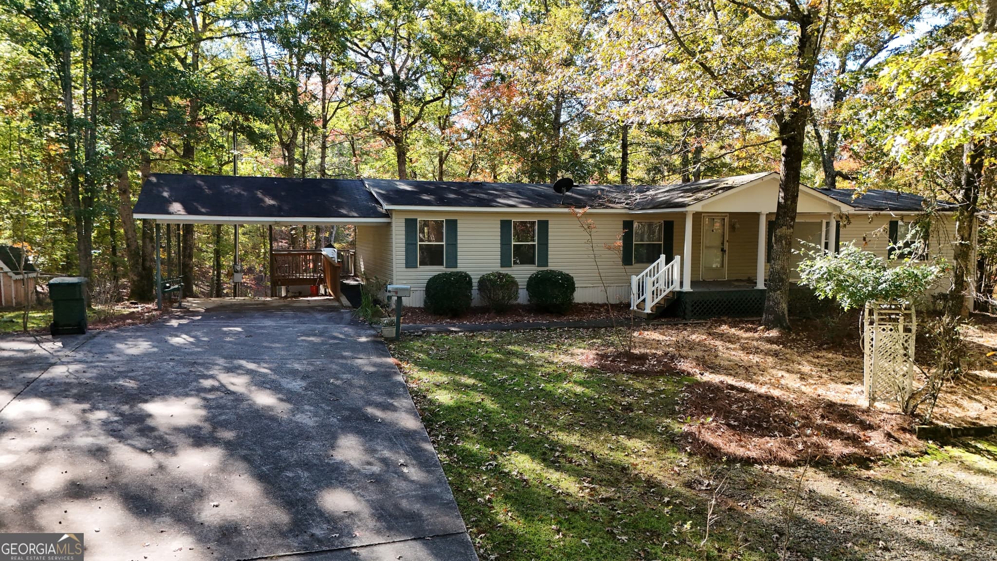 3 bedroom, 2 bathroom, 1,820 sq ft manufactured home,single family residence sold at 431 Paradise Valley Road, Cleveland, GA 30528