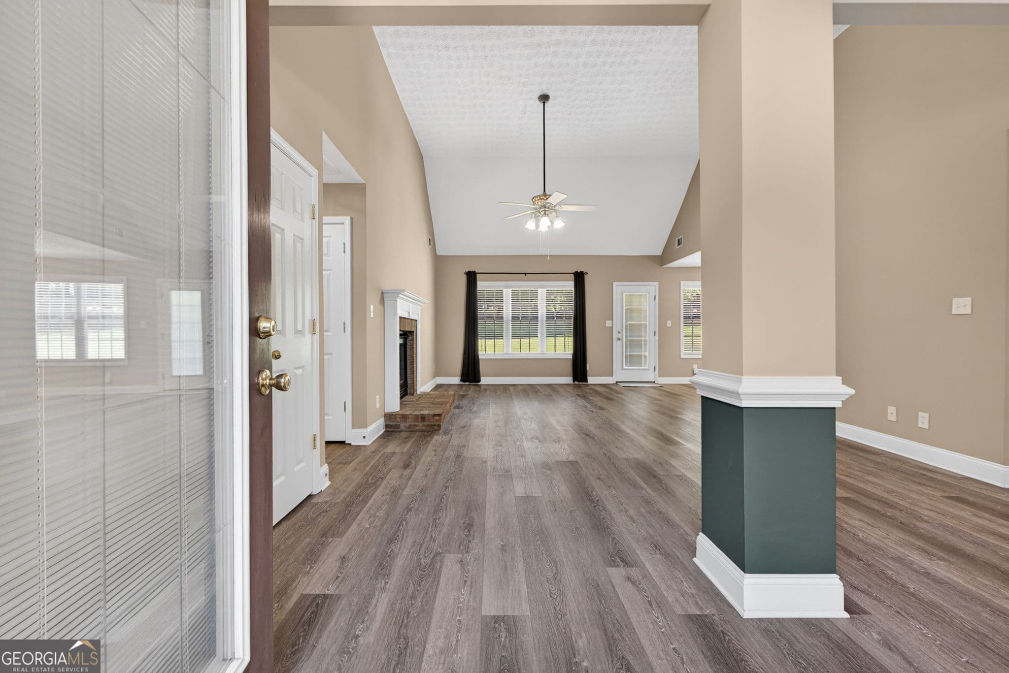 4 bedroom, 3.5 bathroom, 2,600 sq ft single family residence for sale at 1625 Lake Dow Road, Mcdonough, GA 30252 — photo 5