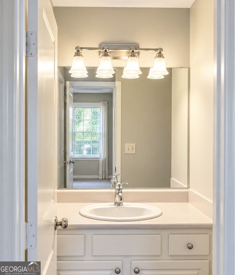 1 bedroom, 1 bathroom condominium for rent at 2037 Chastain Park Court, Atlanta, GA 30342 for $1,679 a month — photo 7