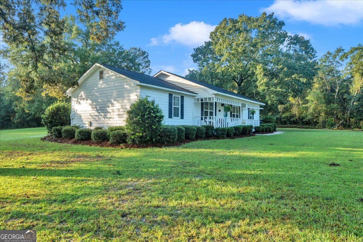 3 bedroom, 2 bathroom, 1,536 sq ft single family residence under contract at 2020 Dublin Eastman Road, Dexter, GA 31019 — photo 7