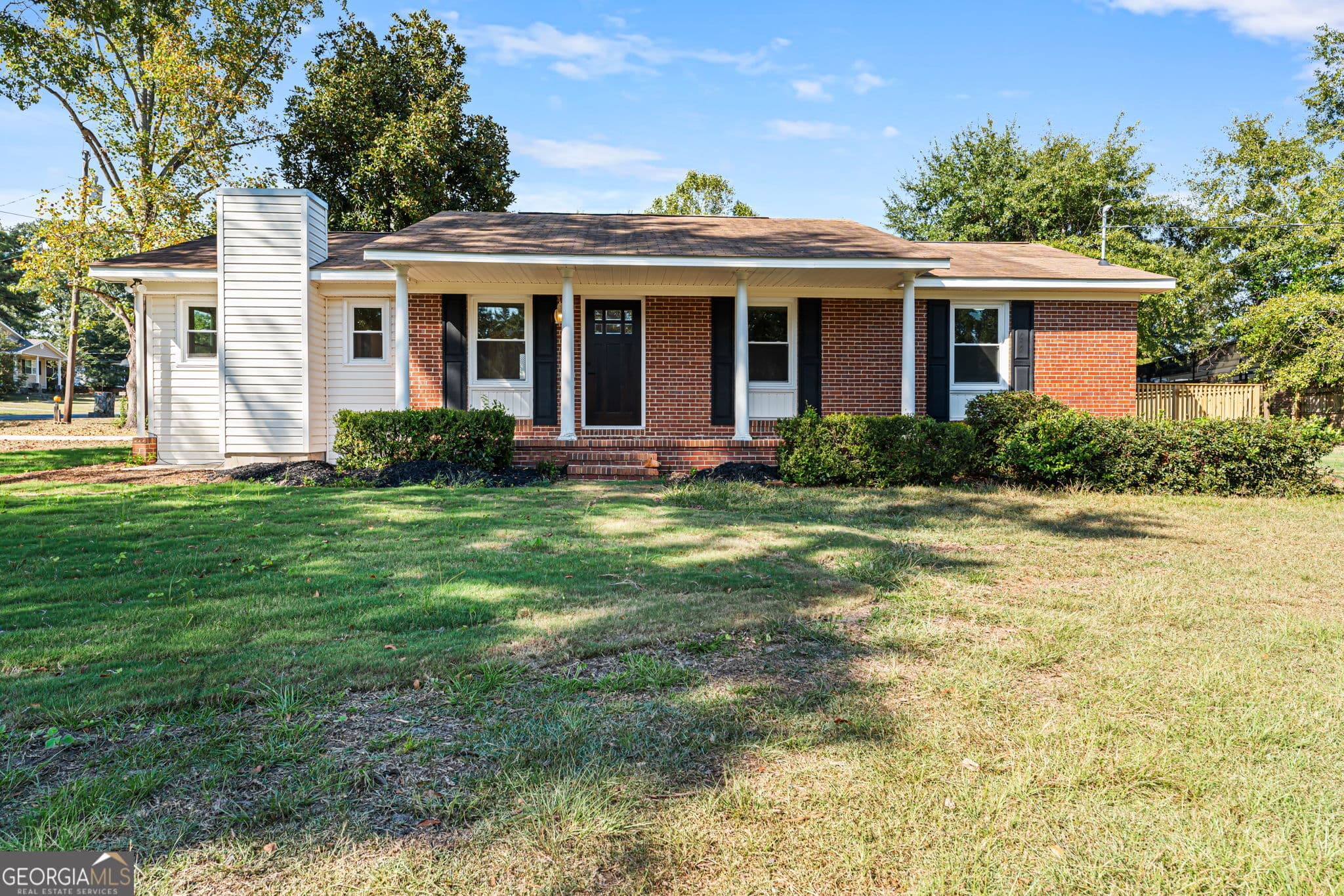 3 bedroom, 2 bathroom, 1,456 sq ft single family residence under contract at 205 Bassett Street, Centerville, GA 31028