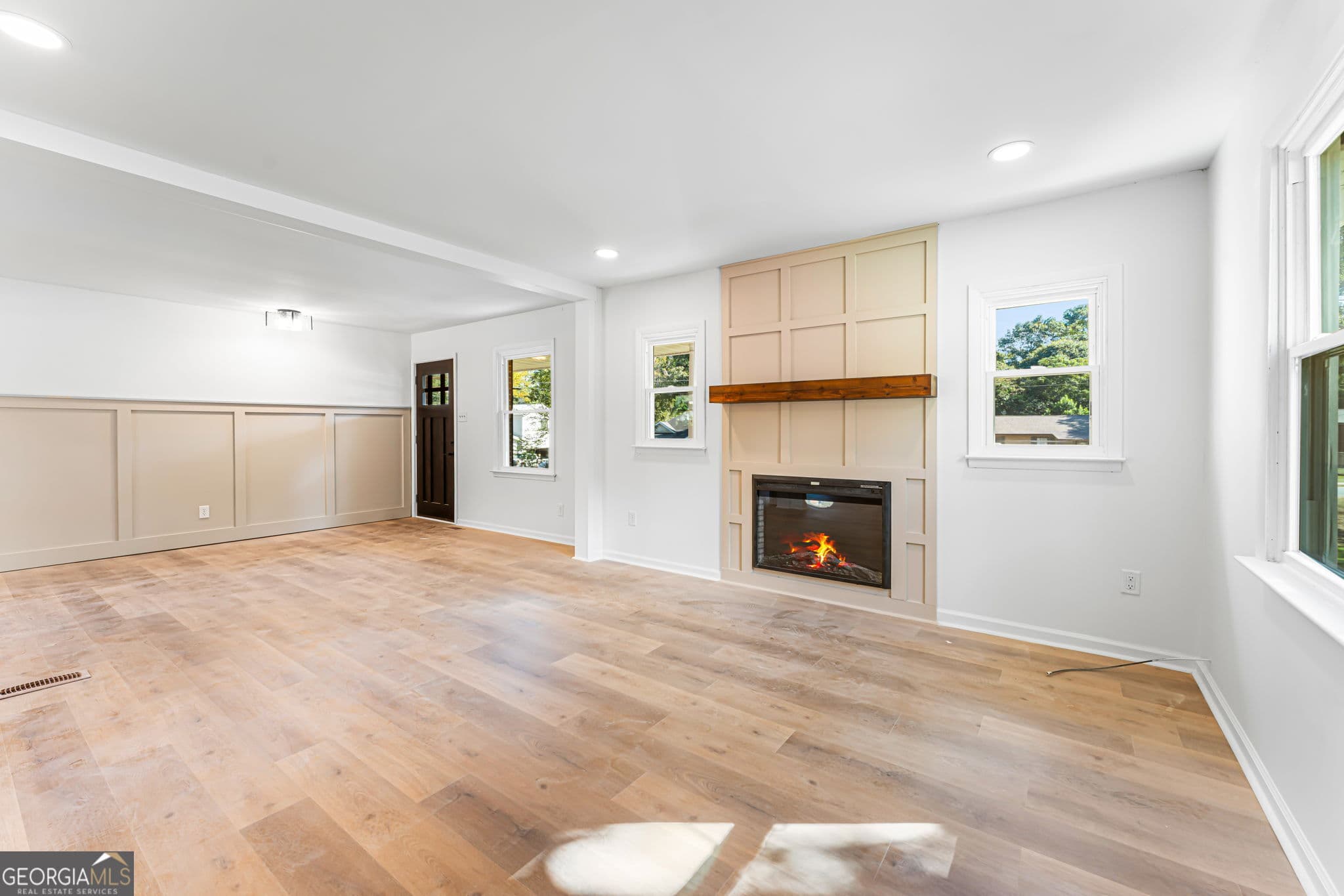 3 bedroom, 2 bathroom, 1,456 sq ft single family residence under contract at 205 Bassett Street, Centerville, GA 31028 — photo 5