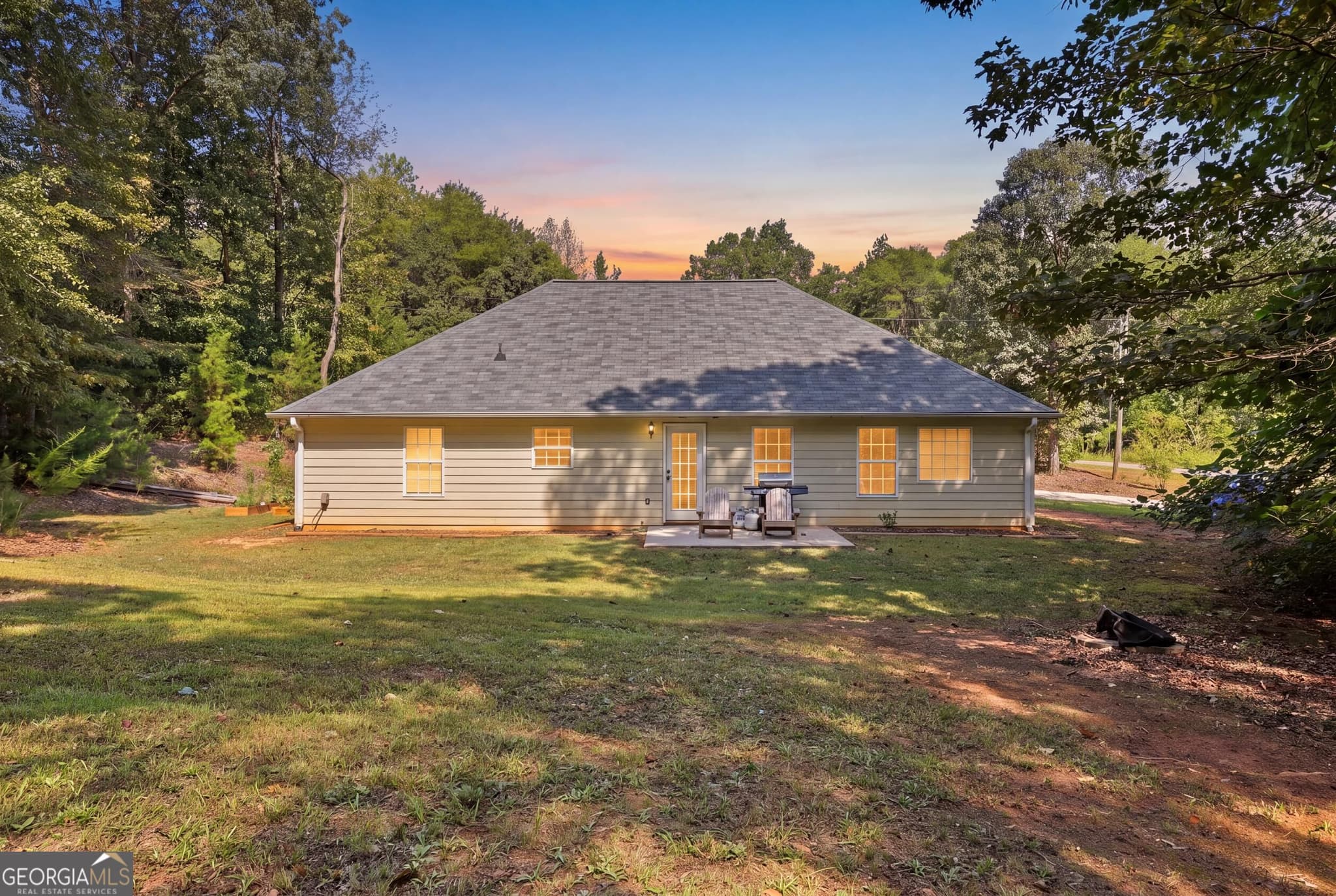 3 bedroom, 2 bathroom, 1,207 sq ft single family residence for sale at 10 Strickland Way, Lavonia, GA 30553 — photo 5