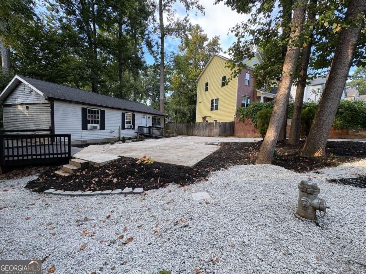 3 bedroom, 1.5 bathroom, 1,008 sq ft single family residence for sale at 6543 Sage Street, Doraville, GA 30340 — photo 2