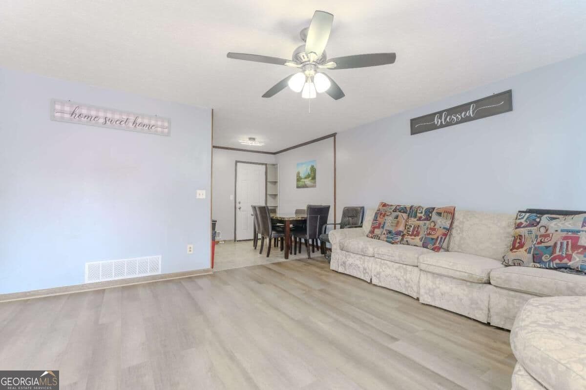 3 bedroom, 1.5 bathroom, 1,008 sq ft single family residence for sale at 6543 Sage Street, Doraville, GA 30340 — photo 3