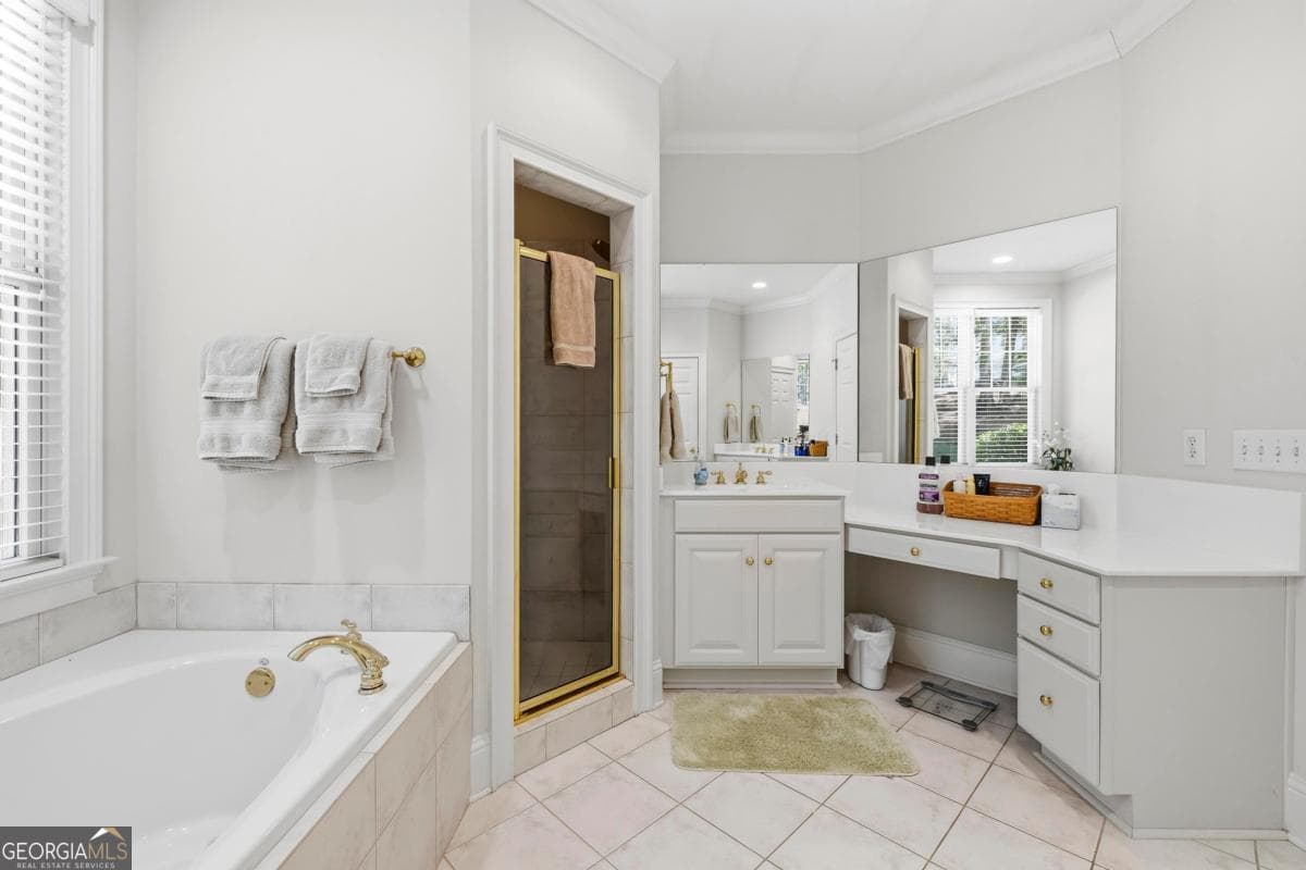 4 bedroom, 3.5 bathroom, 4,084 sq ft single family residence for sale at 1010 Hubies Way, Greensboro, GA 30642 — photo 9