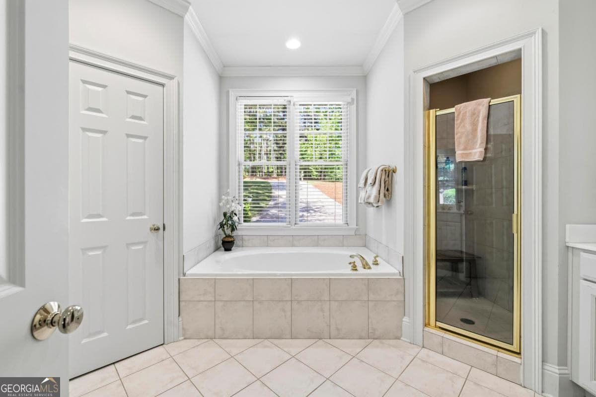 4 bedroom, 3.5 bathroom, 4,084 sq ft single family residence for sale at 1010 Hubies Way, Greensboro, GA 30642 — photo 10