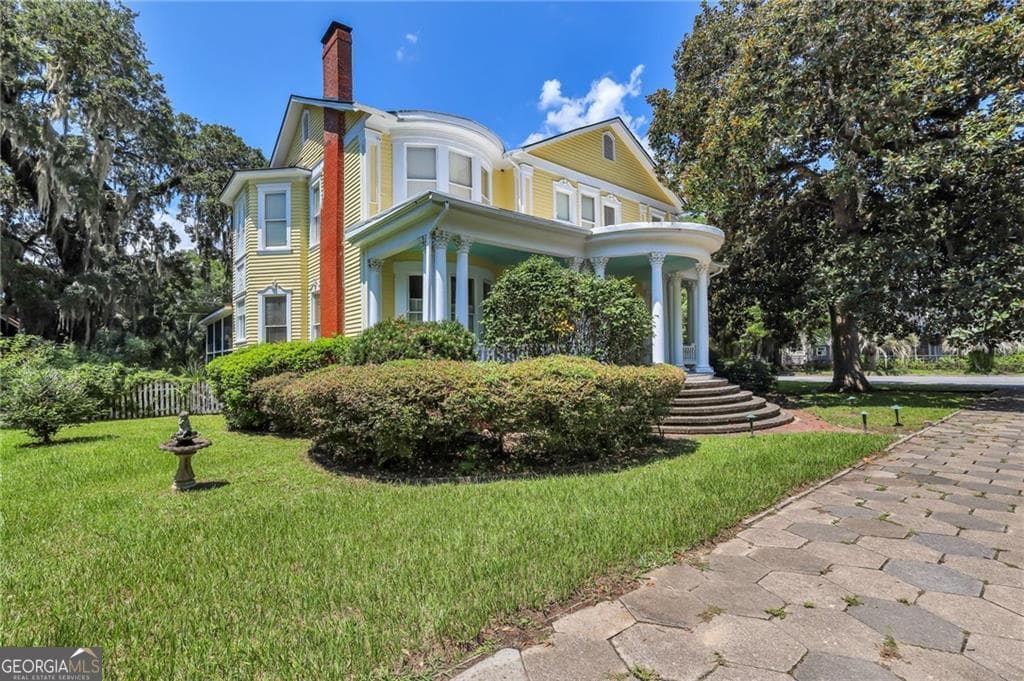 4 bedroom, 4.5 bathroom, 4,498 sq ft single family residence for sale at 827 Union Street, Brunswick, GA 31520 — photo 4