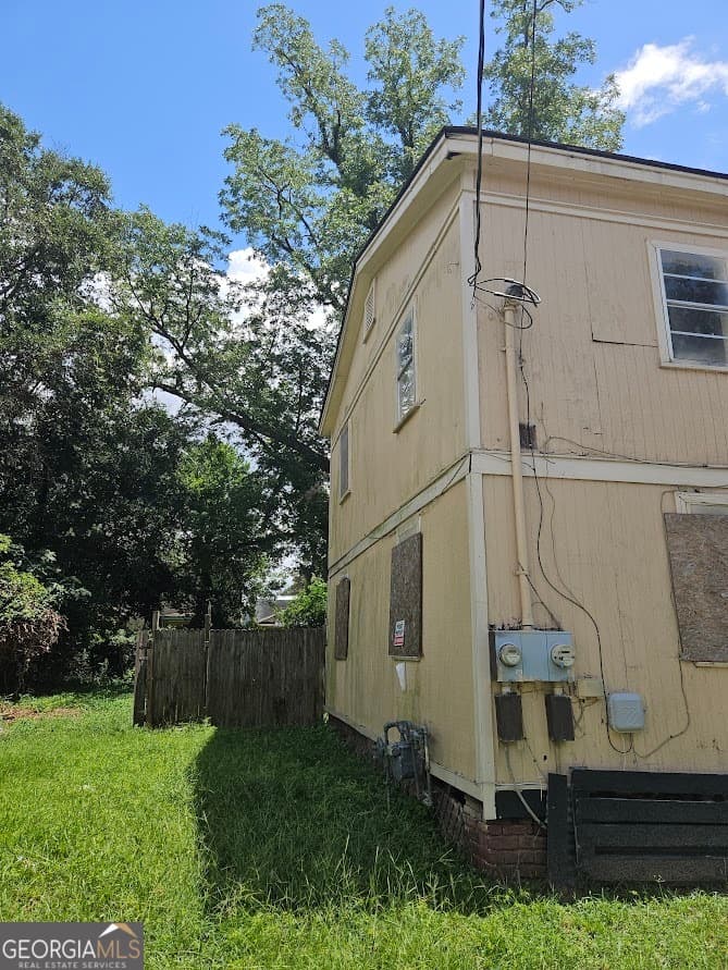 4 bedroom, 2 bathroom, 1,728 sq ft single family residence for sale at 2118 Harden Street, Savannah, GA 31415 — photo 2