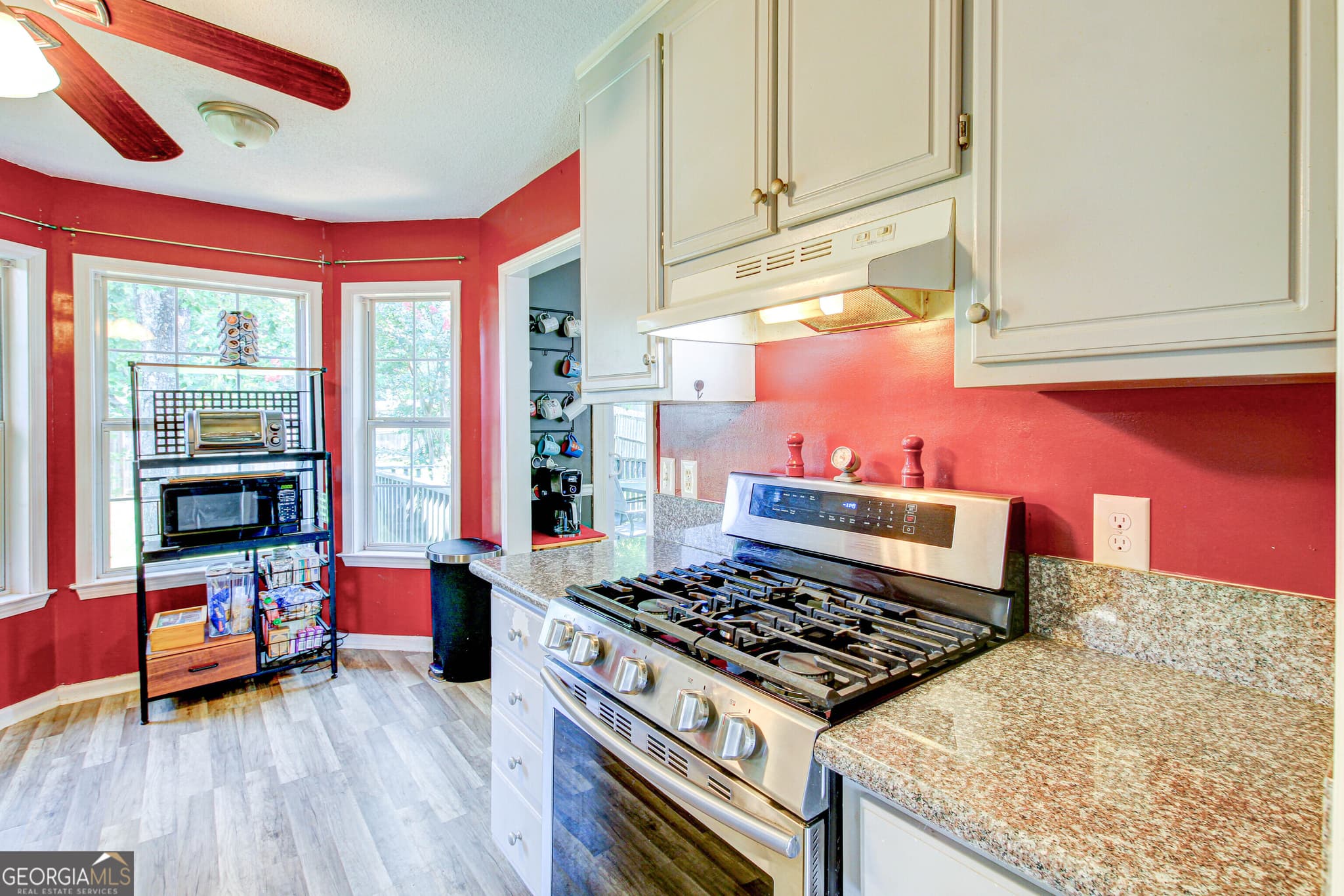 4 bedroom, 2 bathroom, 1,892 sq ft single family residence for sale at 121 Chariot Drive, Griffin, GA 30224 — photo 5