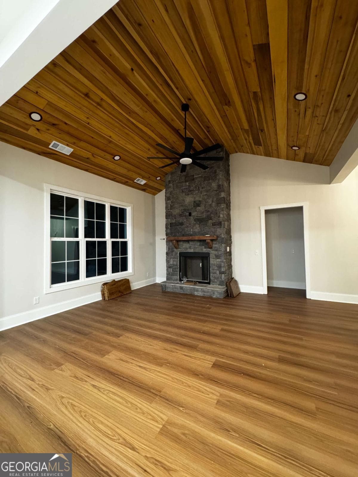 3 bedroom, 2 bathroom, 2,073 sq ft single family residence under contract at 0 Lake Pointe Road, Hartwell, GA 30643 — photo 6