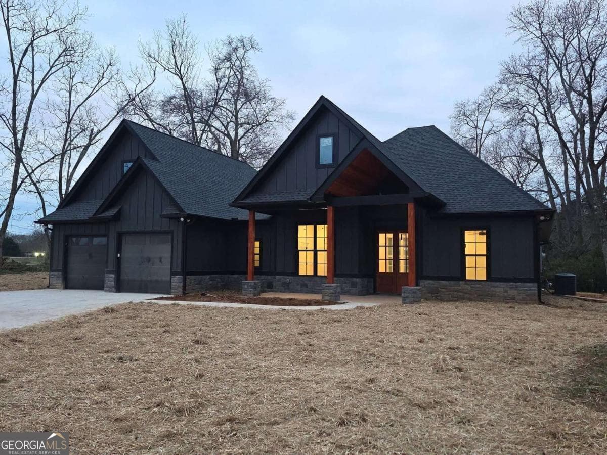 3 bedroom, 2 bathroom, 2,073 sq ft single family residence under contract at 0 Lake Pointe Road, Hartwell, GA 30643 — photo 3