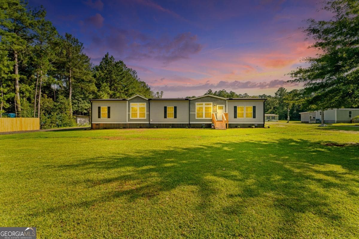 4 bedroom, 2 bathroom, 2,254 sq ft manufactured home,single family residence for sale at 302 Middleton Road, Guyton, GA 31312 — photo 2
