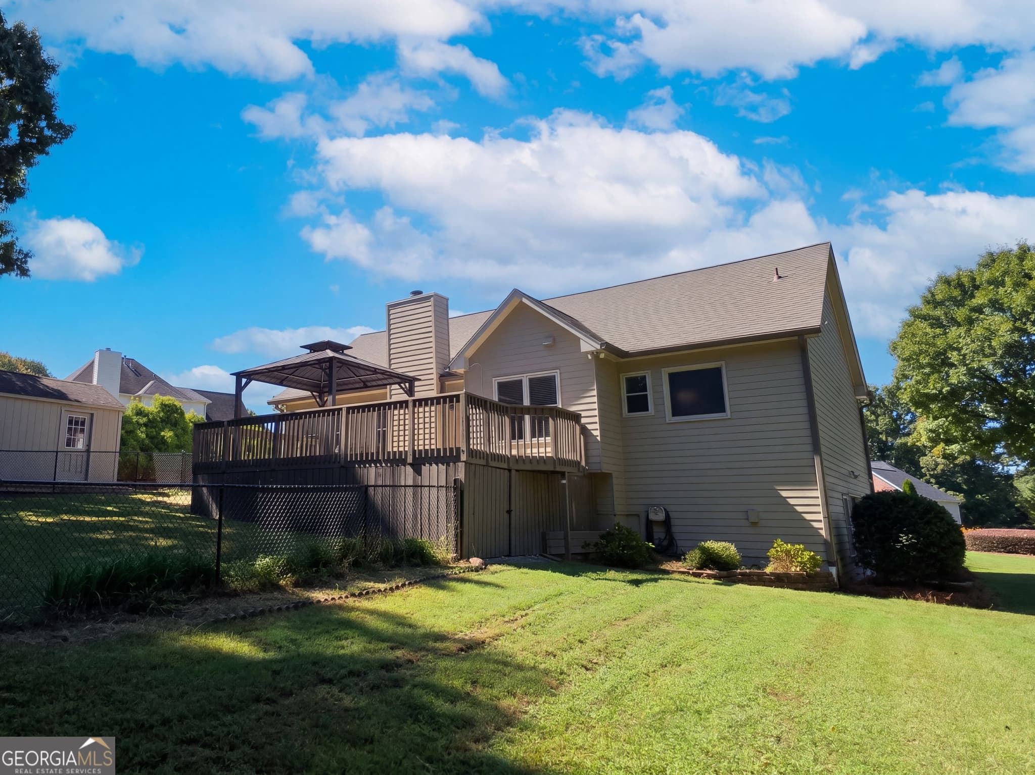 3 bedroom, 3 bathroom, 2,443 sq ft single family residence for sale at 3067 Hillsong Circle, Dacula, GA 30019 — photo 5