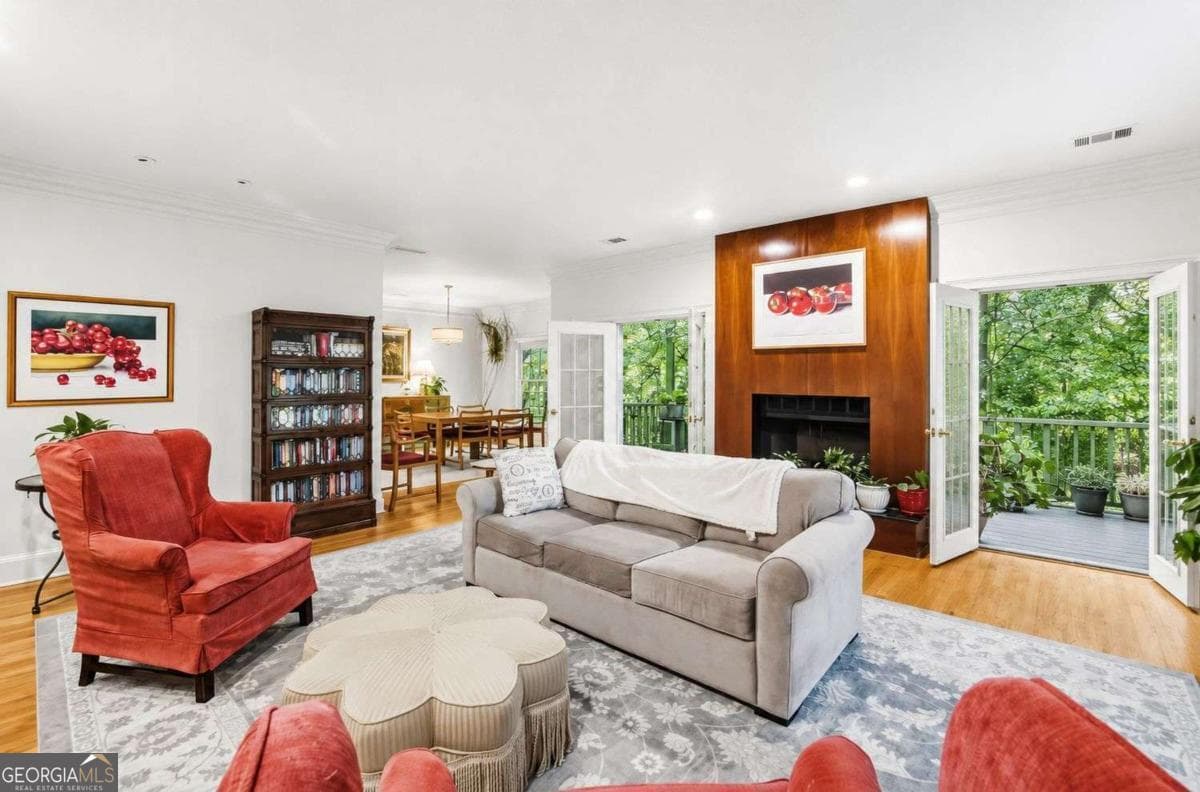 2 bedroom, 2.5 bathroom single family residence sold at 1509 Sheridan Walk, Atlanta, GA 30324