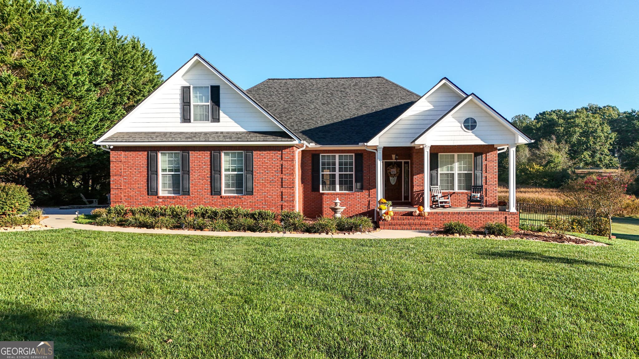 3 bedroom, 2 bathroom, 2,382 sq ft single family residence for sale at 174 Hampton Hills Lane, Cleveland, GA 30528 — photo 2