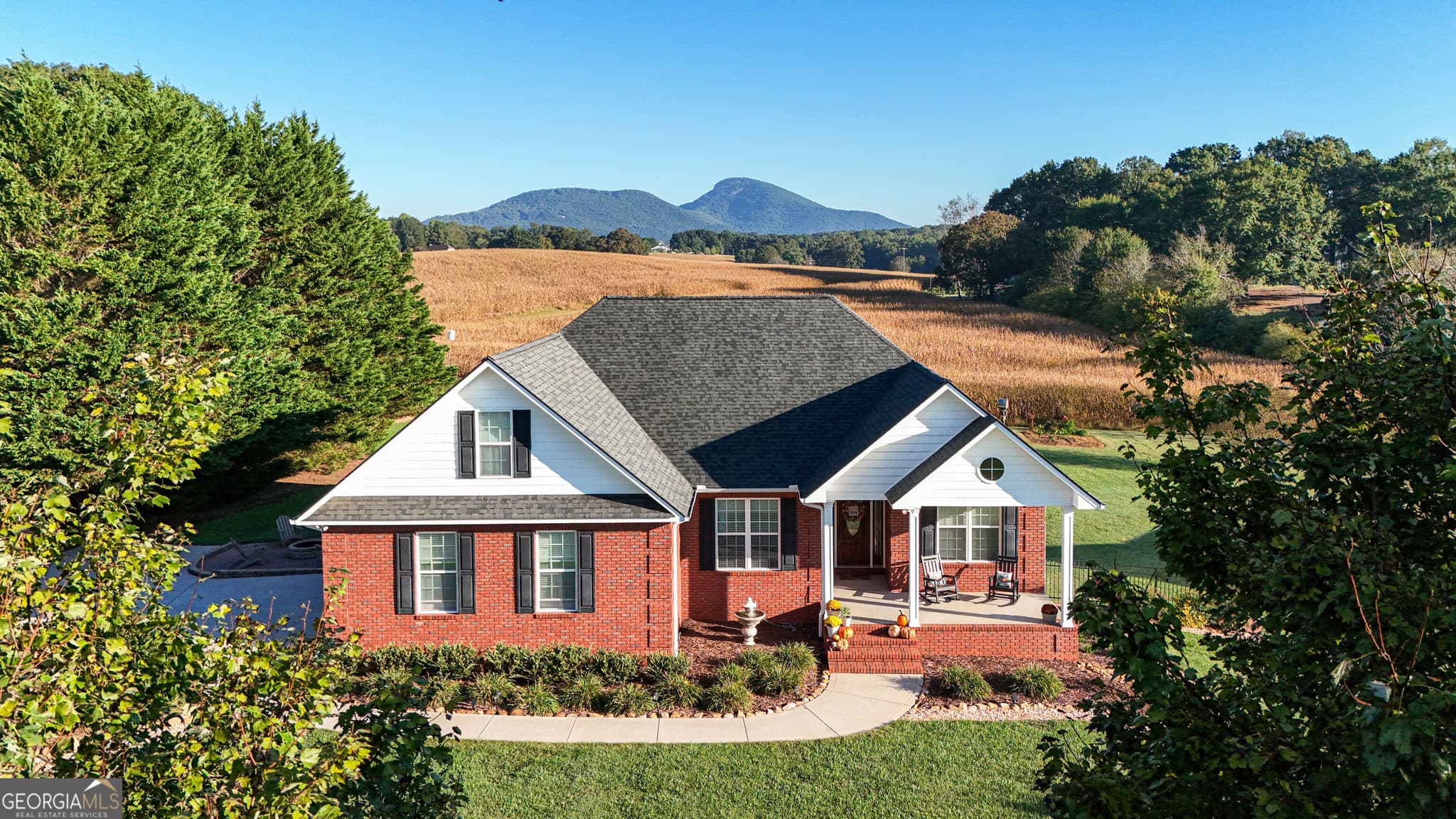 3 bedroom, 2 bathroom, 2,382 sq ft single family residence for sale at 174 Hampton Hills Lane, Cleveland, GA 30528