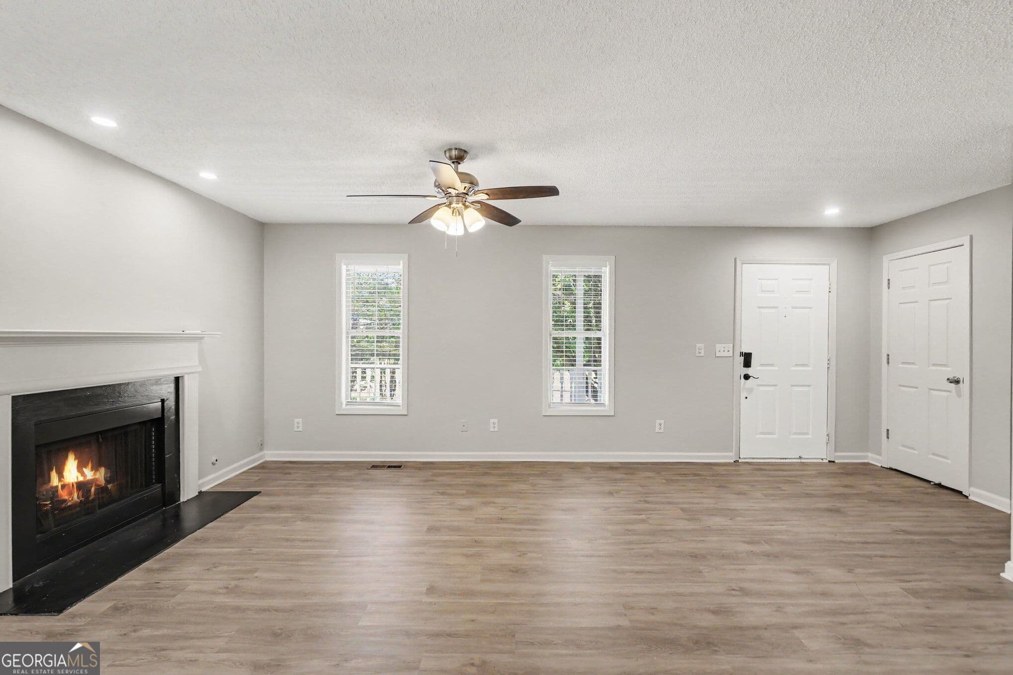 3 bedroom, 2 bathroom, 1,220 sq ft single family residence for sale at 303 Ivy Terrace Drive, Dallas, GA 30157 — photo 4
