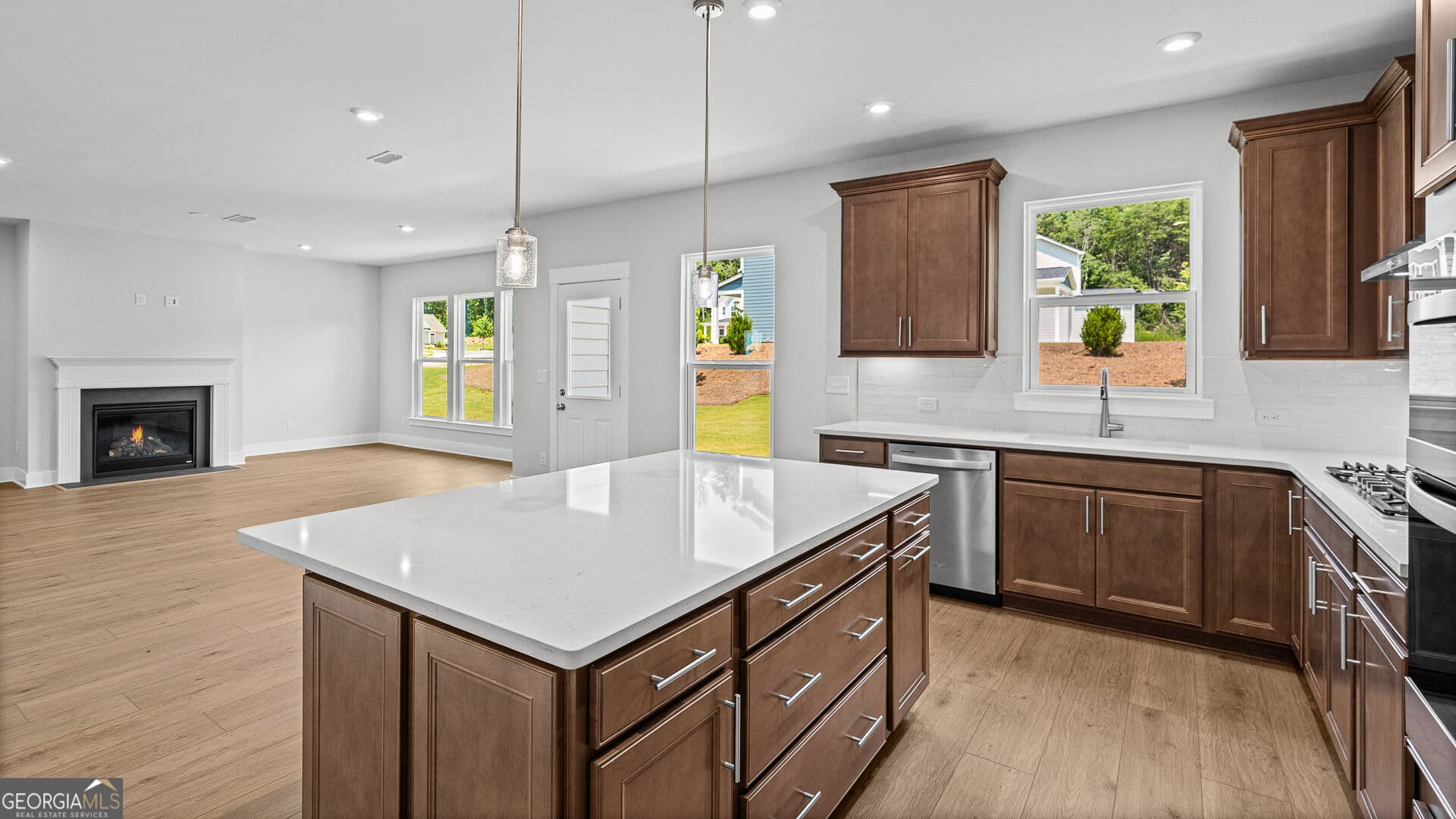 3 bedroom, 2.5 bathroom, 2,444 sq ft single family residence for sale at 4753 Sunburst Street, Flowery Branch, GA 30542 — photo 10