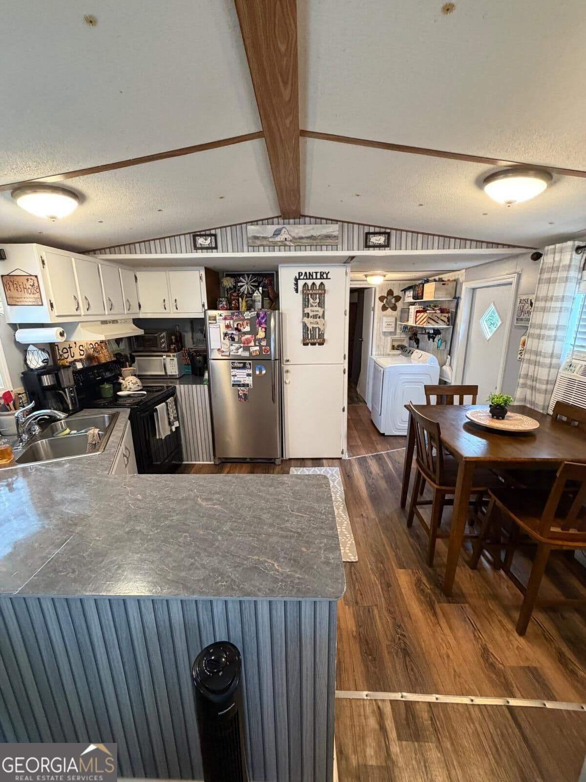 2 bedroom, 1 bathroom, 756 sq ft single family residence under contract at 1675 N Hwy 19, Glenwood, GA 30428 — photo 7