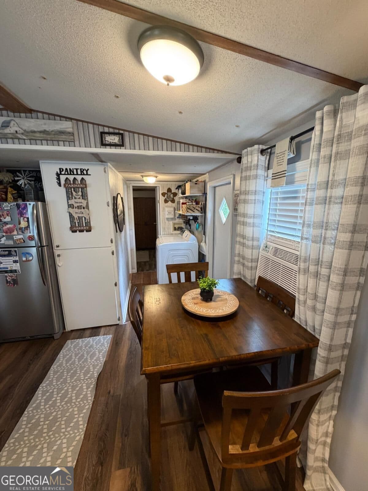 2 bedroom, 1 bathroom, 756 sq ft single family residence under contract at 1675 N Hwy 19, Glenwood, GA 30428 — photo 5