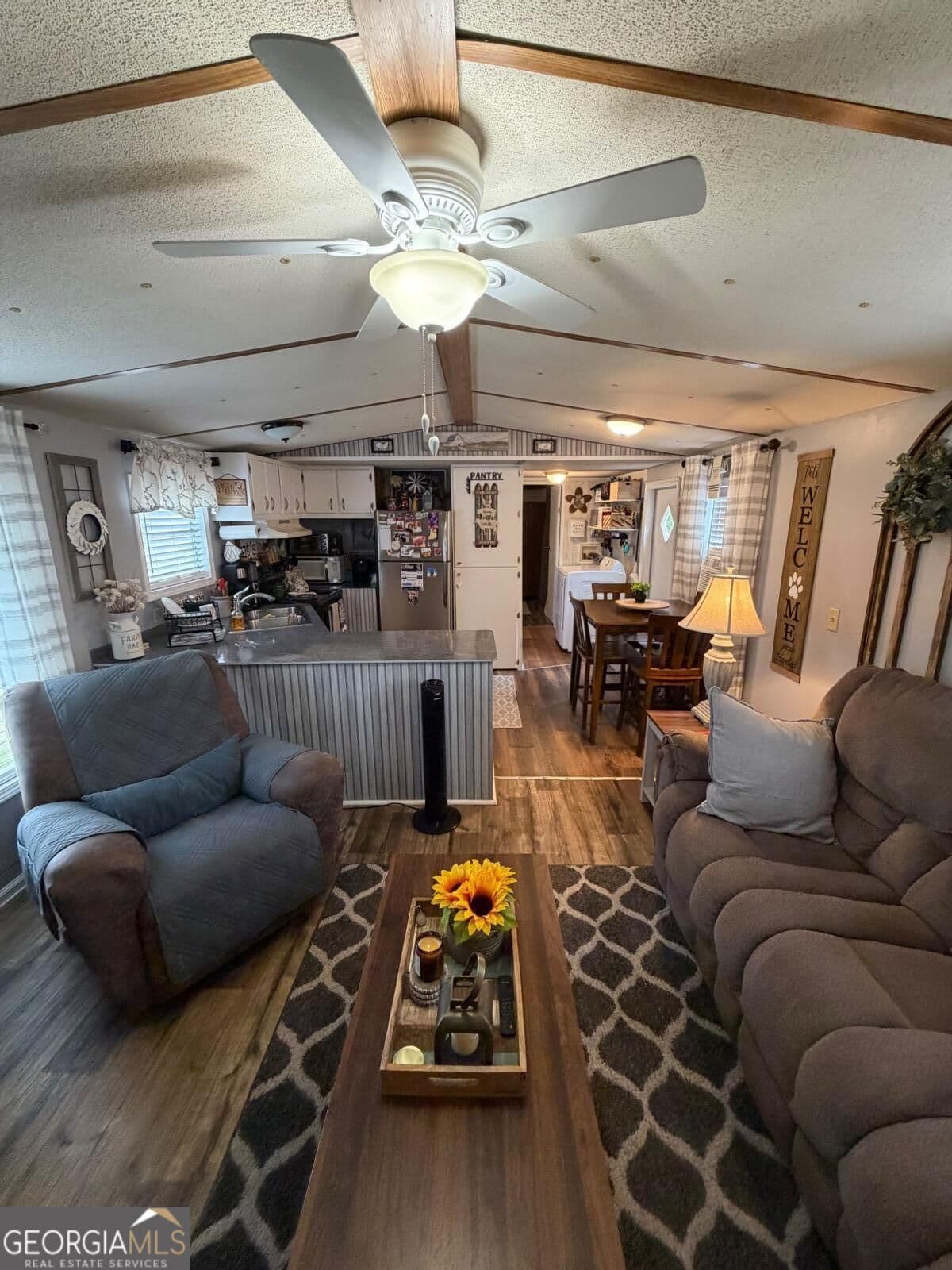 2 bedroom, 1 bathroom, 756 sq ft single family residence under contract at 1675 N Hwy 19, Glenwood, GA 30428 — photo 4