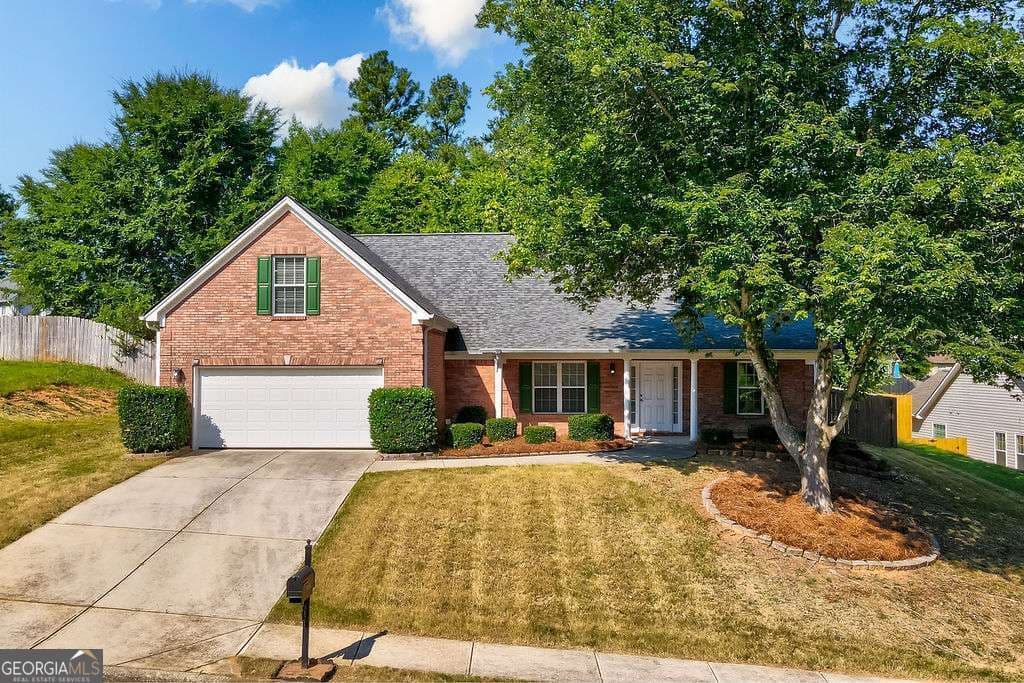 4 bedroom, 3.5 bathroom, 2,158 sq ft single family residence for sale at 1095 Jasmine Drive, Jefferson, GA 30549