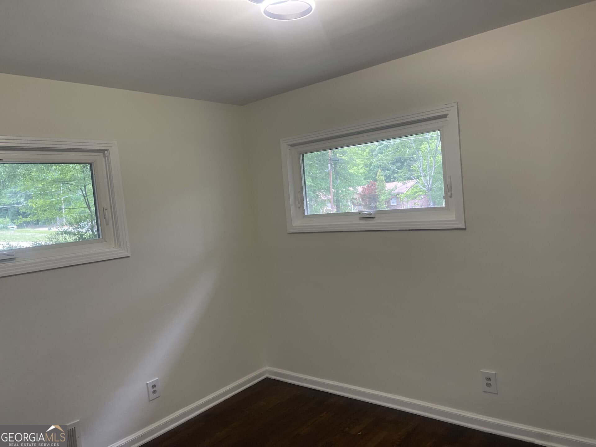 4 bedroom, 2 bathroom, 1,616 sq ft single family residence for sale at 1321 SNAPFINGER Road, Decatur, GA 30032 — photo 9