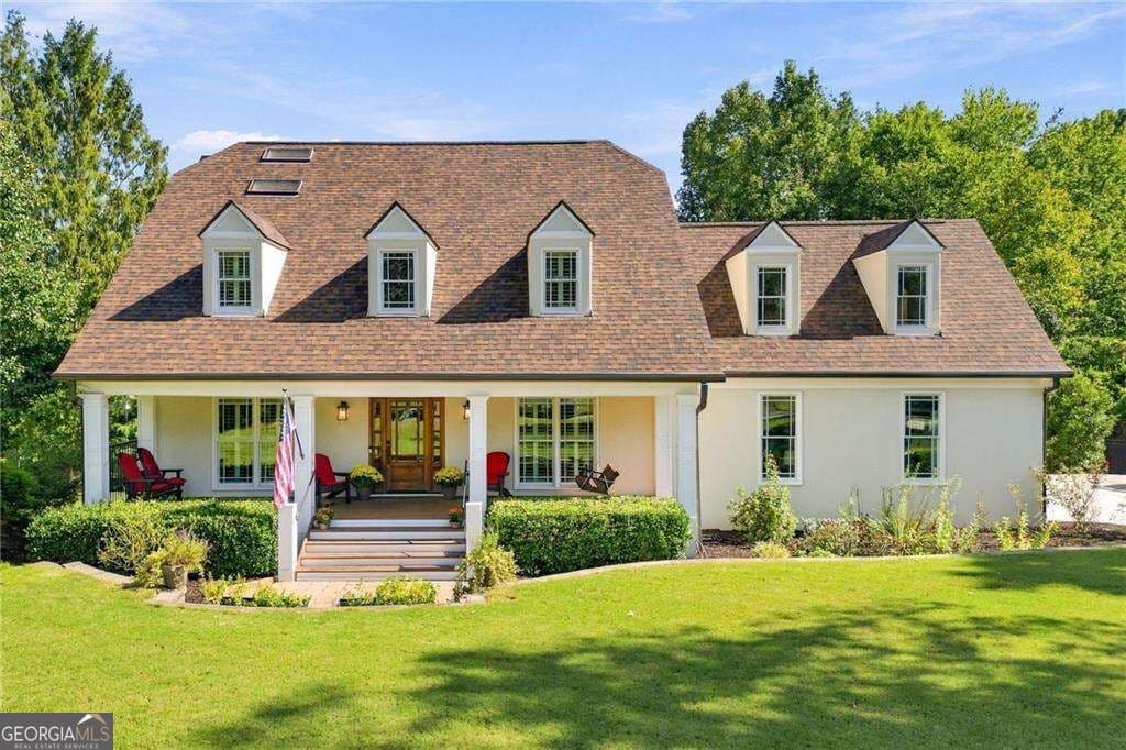 4 bedroom, 3.5 bathroom, 4,095 sq ft single family residence for sale at 11925 Wexford Club Drive, Roswell, GA 30075 — photo 1 of 55