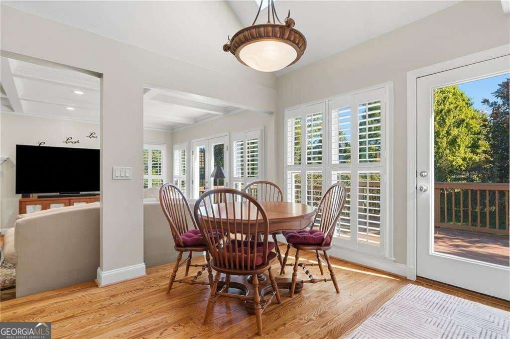 4 bedroom, 3.5 bathroom, 4,095 sq ft single family residence for sale at 11925 Wexford Club Drive, Roswell, GA 30075 — photo 10
