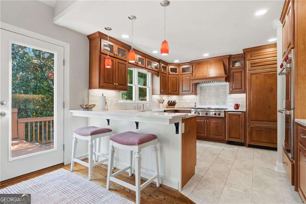 4 bedroom, 3.5 bathroom, 4,095 sq ft single family residence for sale at 11925 Wexford Club Drive, Roswell, GA 30075 — photo 4