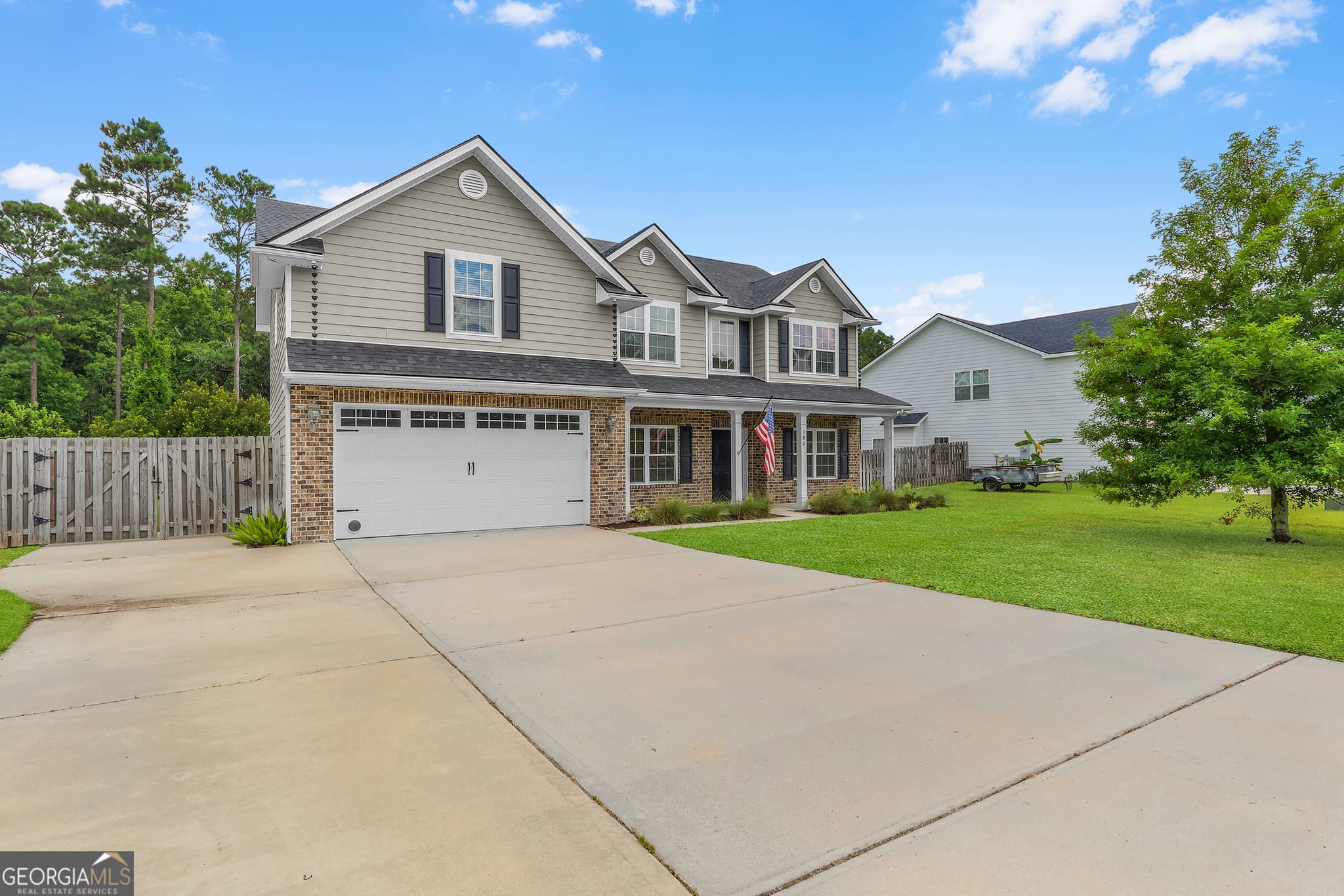 4 bedroom, 3 bathroom, 3,084 sq ft single family residence for sale at 180 Kerry Drive, Richmond Hill, GA 31324 — photo 3