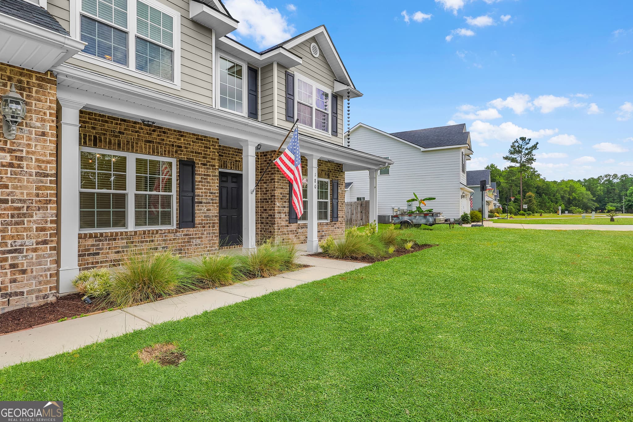 4 bedroom, 3 bathroom, 3,084 sq ft single family residence for sale at 180 Kerry Drive, Richmond Hill, GA 31324 — photo 4
