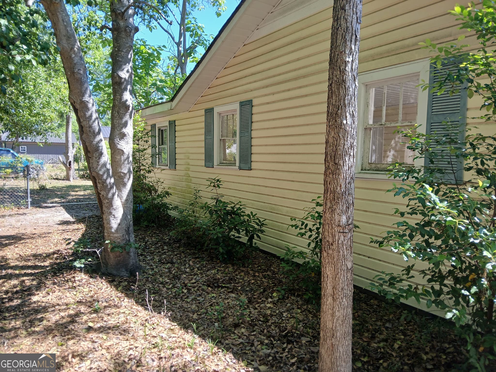 3 bedroom, 2 bathroom single family residence for sale at 702 N CHURCH, Alma, GA 31510 — photo 2