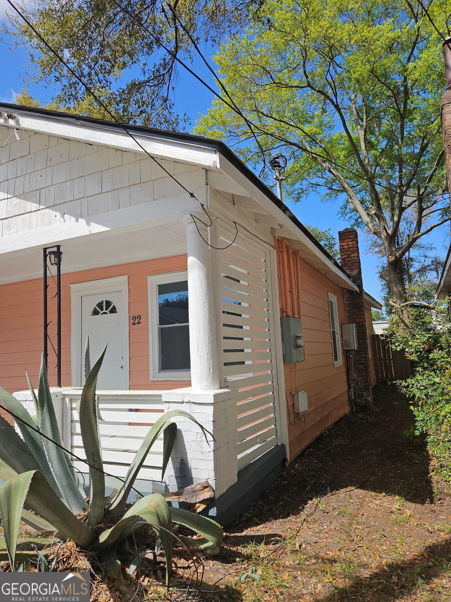 4 bedroom, 2 bathroom, 1,575 sq ft single family residence for sale at 22 W 59th Street, Savannah, GA 31405 — photo 4