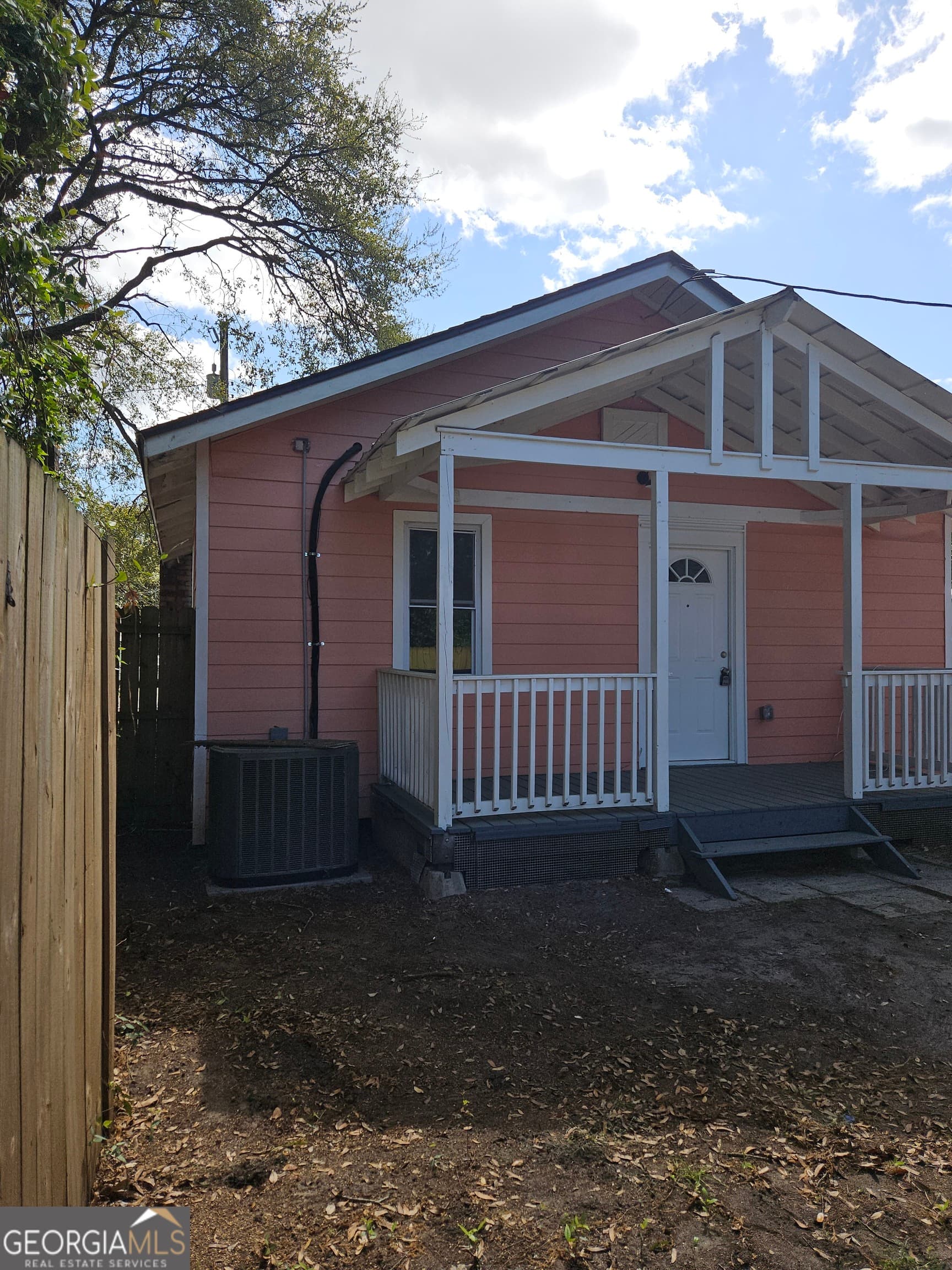4 bedroom, 2 bathroom, 1,575 sq ft single family residence for sale at 22 W 59th Street, Savannah, GA 31405 — photo 8