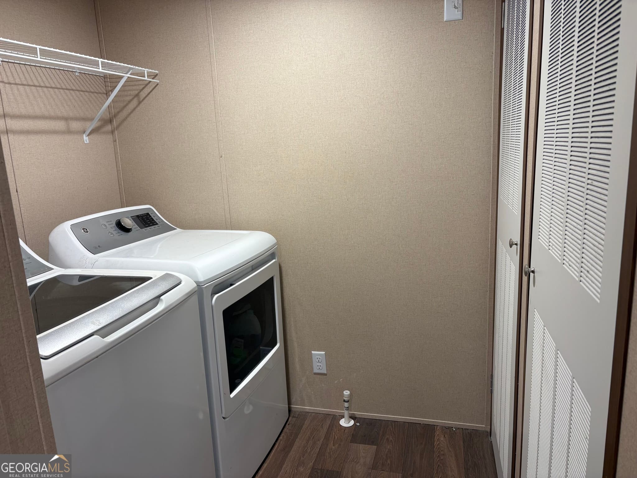 2 bedroom, 1 bathroom, 900 sq ft single family residence for sale at 24 Robin Lane, Jesup, GA 31545 — photo 7