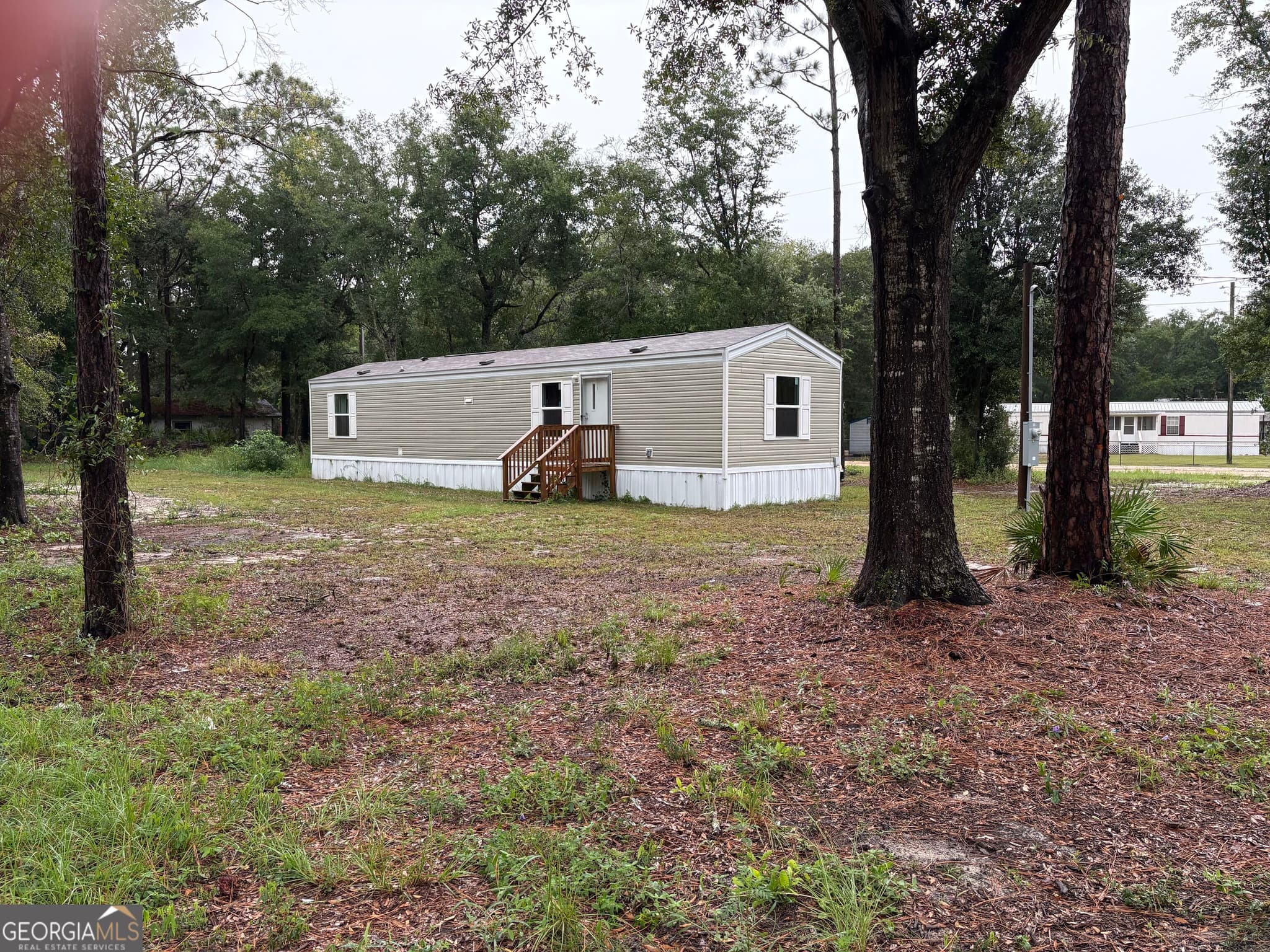2 bedroom, 1 bathroom, 900 sq ft single family residence for sale at 24 Robin Lane, Jesup, GA 31545