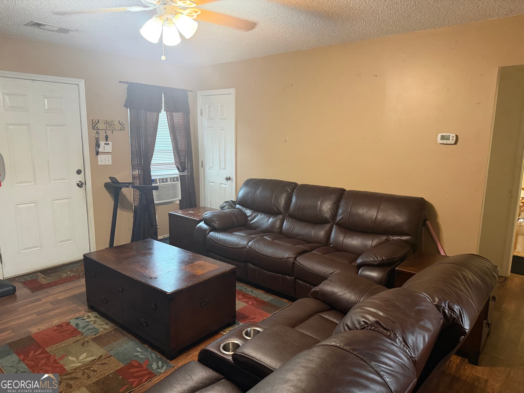 3 bedroom, 2 bathroom, 1,092 sq ft single family residence under contract at 106 Clover Street, East Dublin, GA 31027 — photo 2