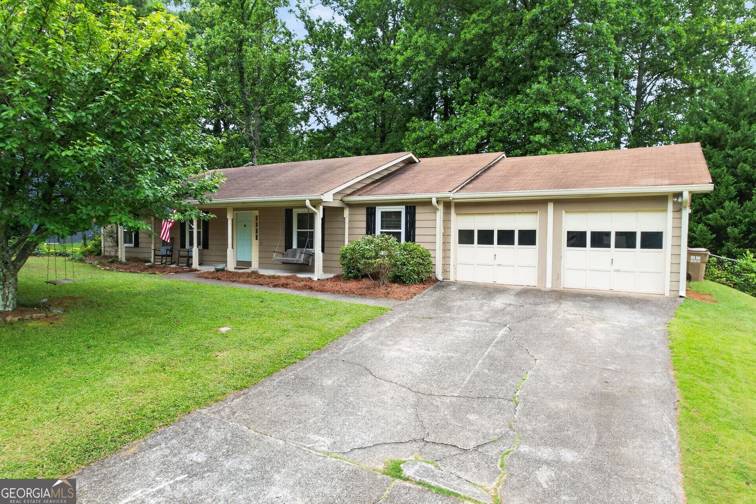 3 bedroom, 2 bathroom, 1,630 sq ft single family residence sold at 4371 Marsh Road, Marietta, GA 30066