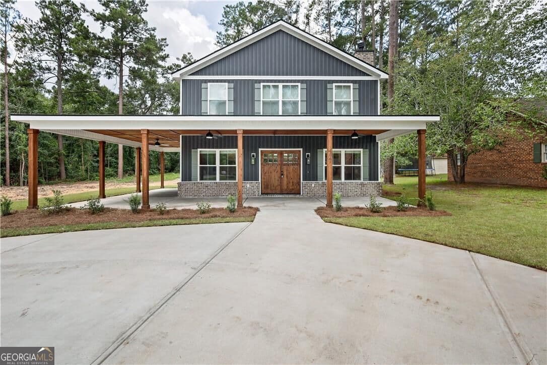 5 bedroom, 3 bathroom, 2,417 sq ft loft,single family residence for sale at 406 S Ash Street, Springfield, GA 31329