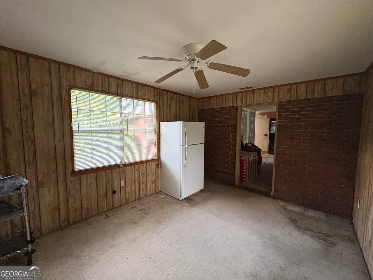 4 bedroom, 2 bathroom, 1,464 sq ft single family residence for sale at 2206 Formosa Circle, Brunswick, GA 31520 — photo 3