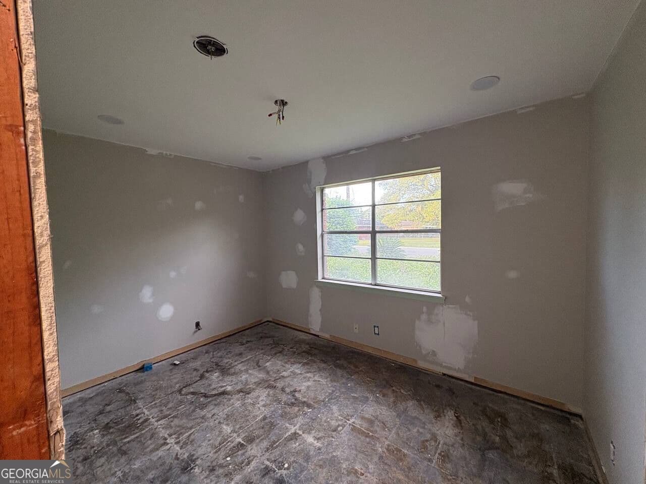 4 bedroom, 2 bathroom, 1,464 sq ft single family residence for sale at 2206 Formosa Circle, Brunswick, GA 31520 — photo 5