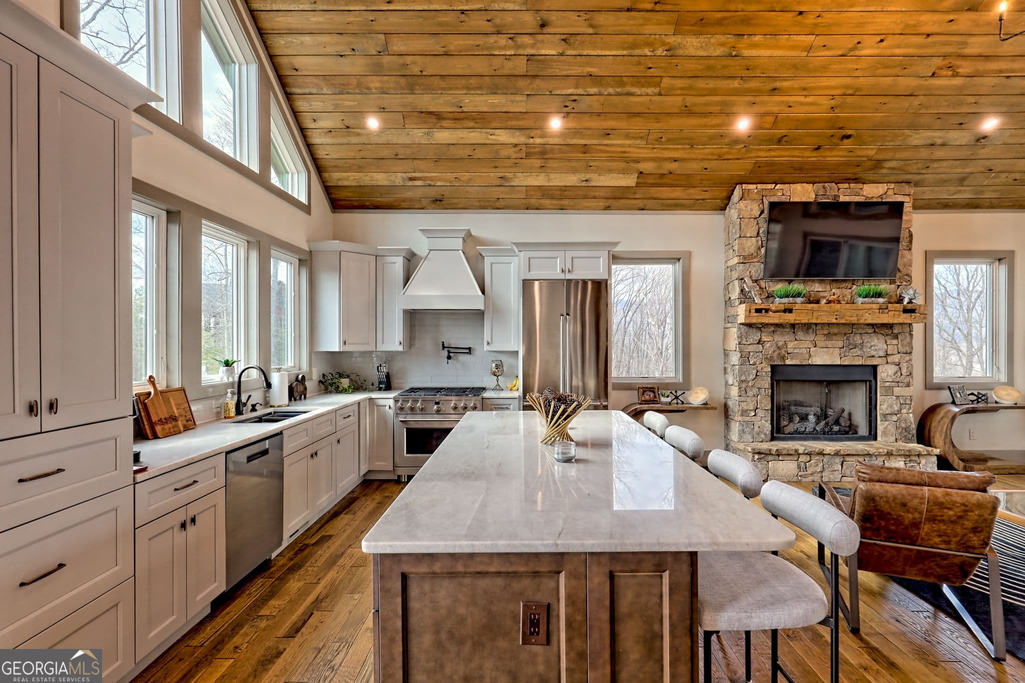 4 bedroom, 4.5 bathroom, 3,692 sq ft single family residence for sale at 804 Settlers Ridge Road, Ellijay, GA 30540 — photo 10