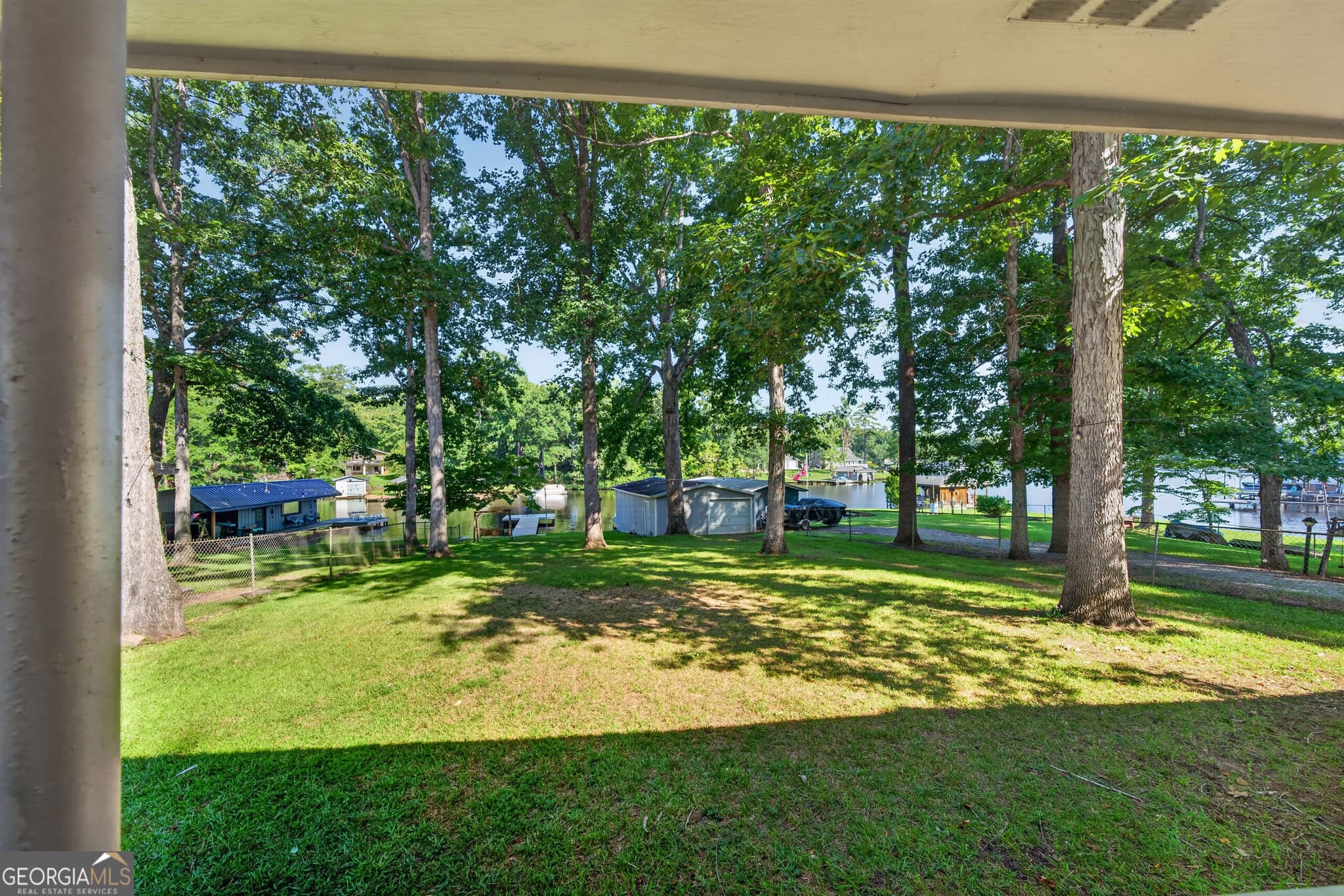 4 bedroom, 3 bathroom, 1,440 sq ft single family residence for sale at 264 SW Shelton Drive, Eatonton, GA 31024 — photo 2