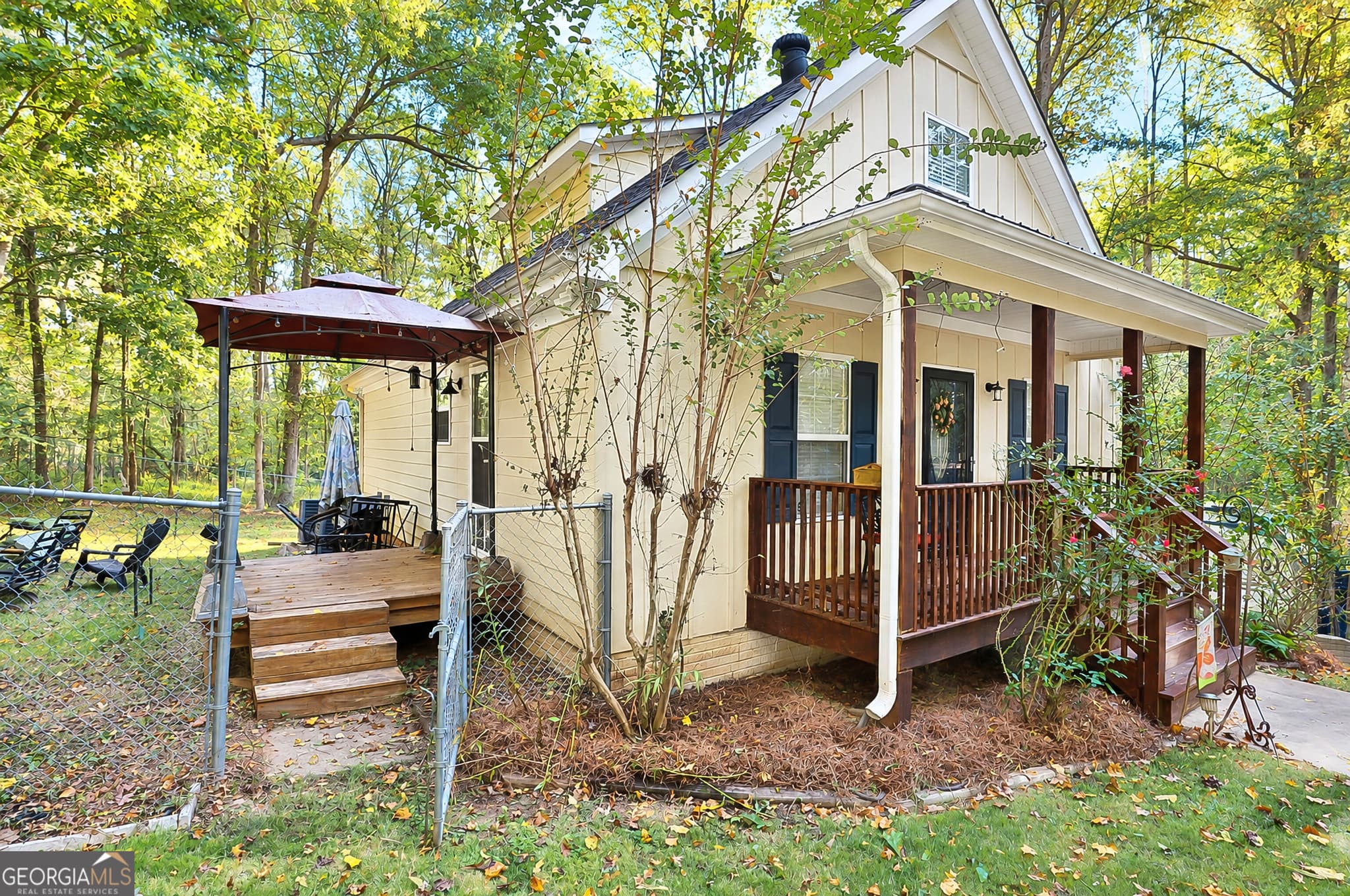 3 bedroom, 2.5 bathroom, 1,904 sq ft single family residence for sale at 2010 Moore Road, Moreland, GA 30259 — photo 6