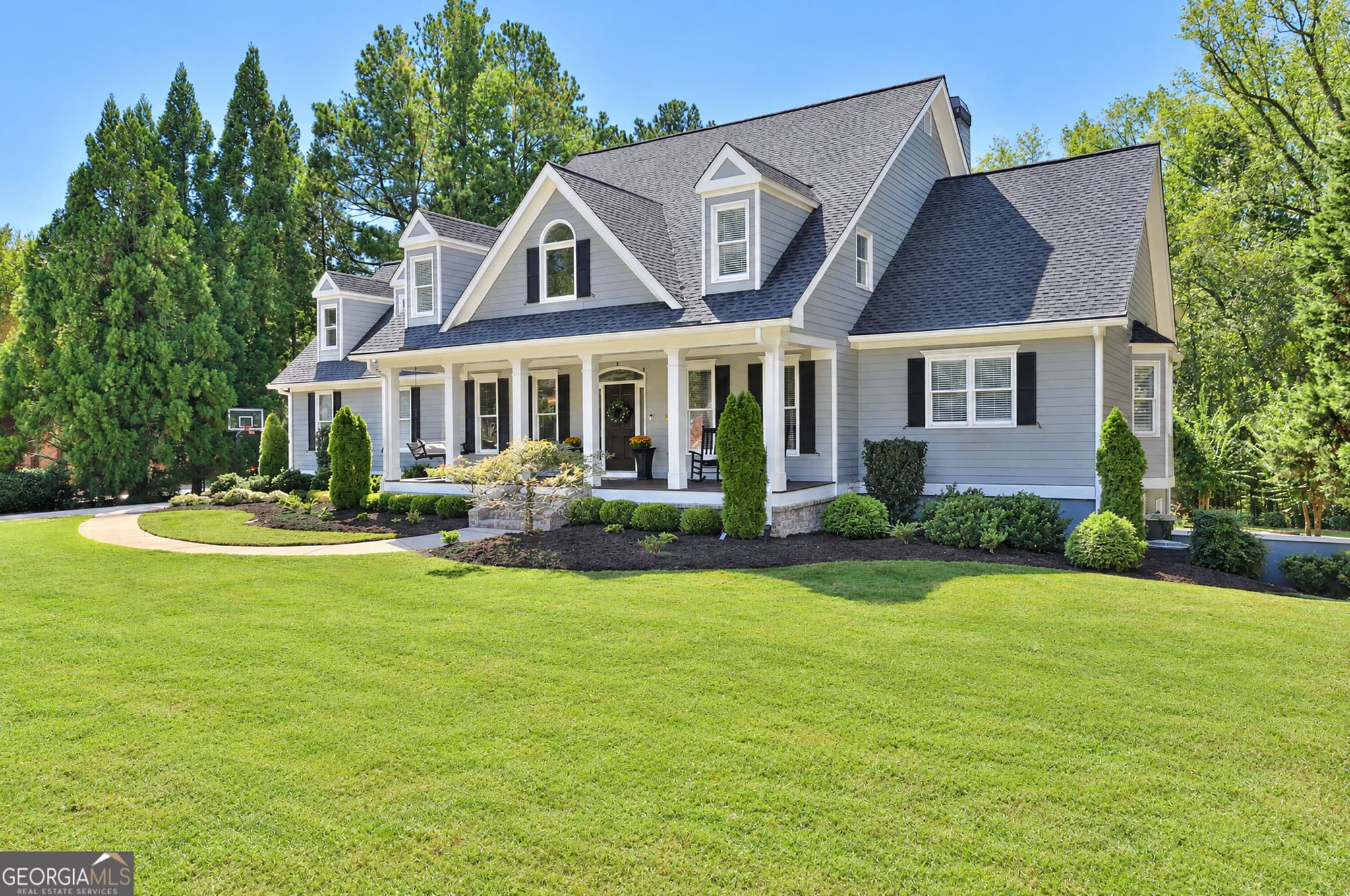 5 bedroom, 4.5 bathroom, 5,320 sq ft single family residence for sale at 125 Coventry Court, Fayetteville, GA 30215 — photo 5