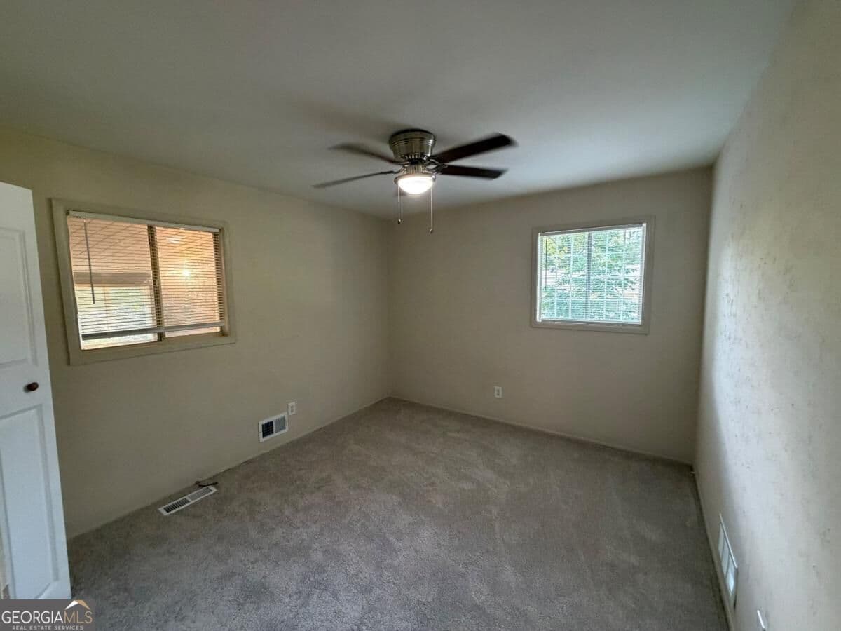 5 bedroom, 2 bathroom single family residence for rent at 1340 Pineglen Drive, Riverdale, GA 30296 for $1,895 a month — photo 10