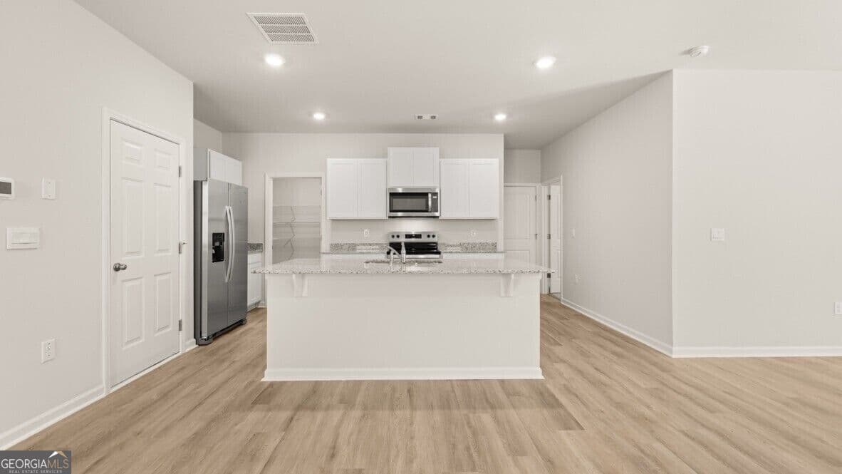 5 bedroom, 3 bathroom, 2,361 sq ft single family residence for sale at 235 Rolling Meadow Trace, Jasper, GA 30143 — photo 5